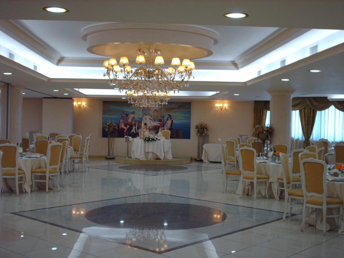 Hotel Roscianum Welness Spa Россано Экстерьер фото