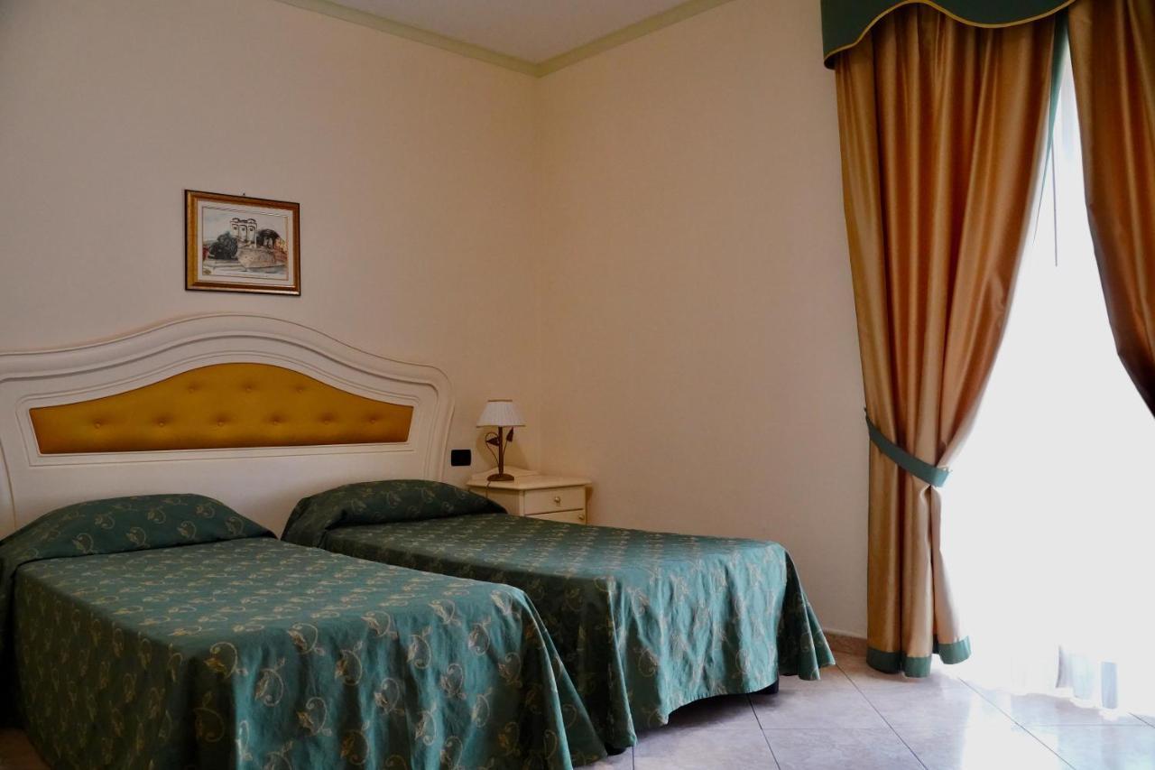 Hotel Roscianum Welness Spa Россано Экстерьер фото