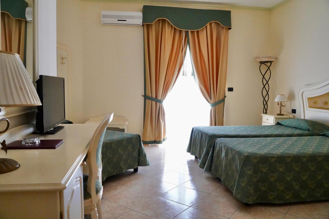 Hotel Roscianum Welness Spa Россано Экстерьер фото