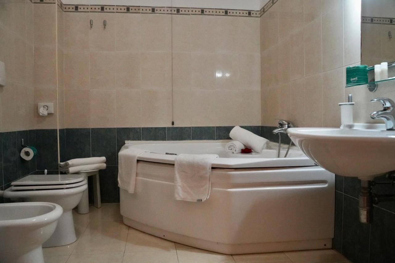 Hotel Roscianum Welness Spa Россано Экстерьер фото