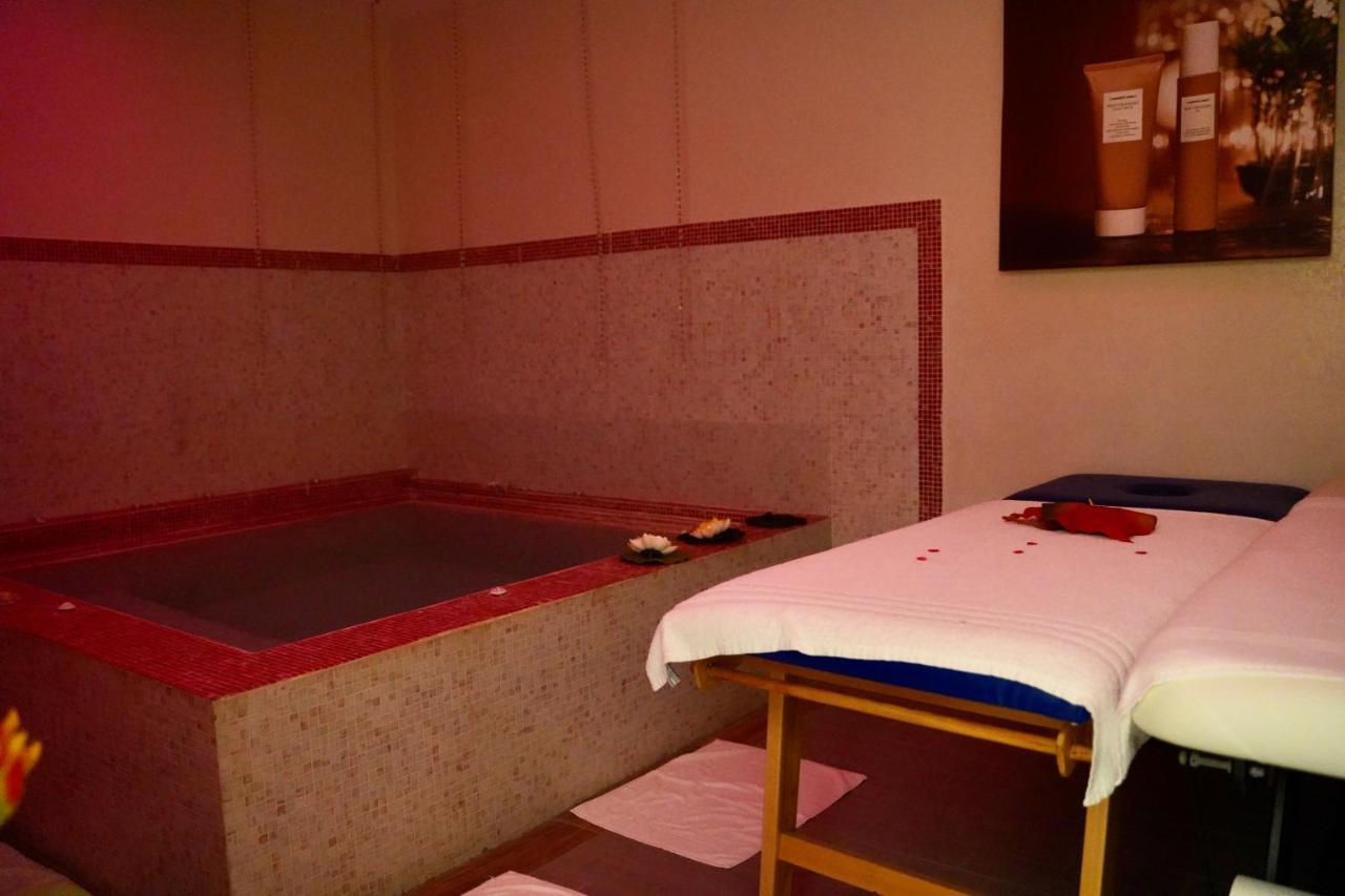 Hotel Roscianum Welness Spa Россано Экстерьер фото