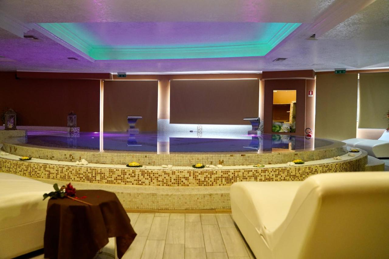 Hotel Roscianum Welness Spa Россано Экстерьер фото